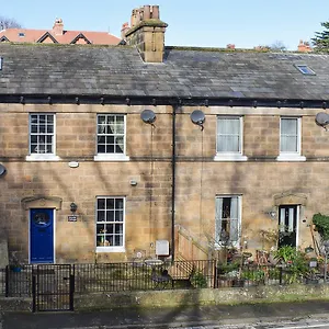Arundel Holiday home Whitby